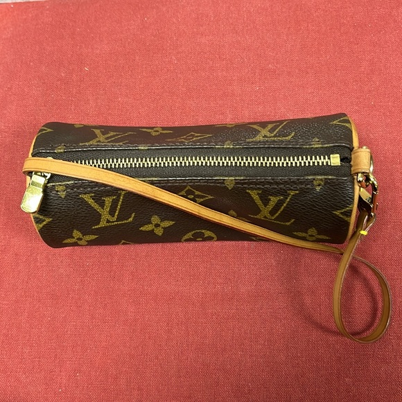 EUC Louis Vuitton 1993 Papillon Cylinder Bag with Small Cylinder Coin Bag - Picture 13 of 15